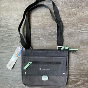 Sherpani Zooma bag NWT